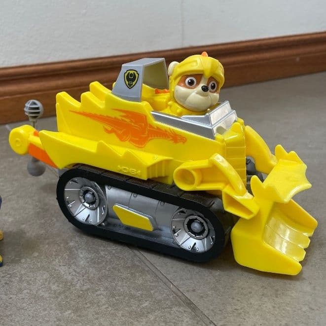 Paw Patrol Rubble Ultimate Rescue Construction Truck - Image 1 of 4