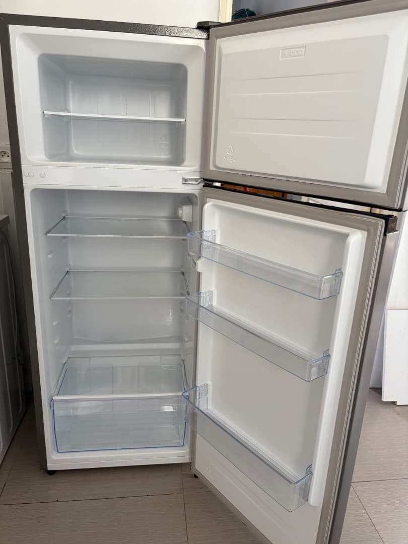 Hisense 205L Refrigerator Silver - Image 1 of 2