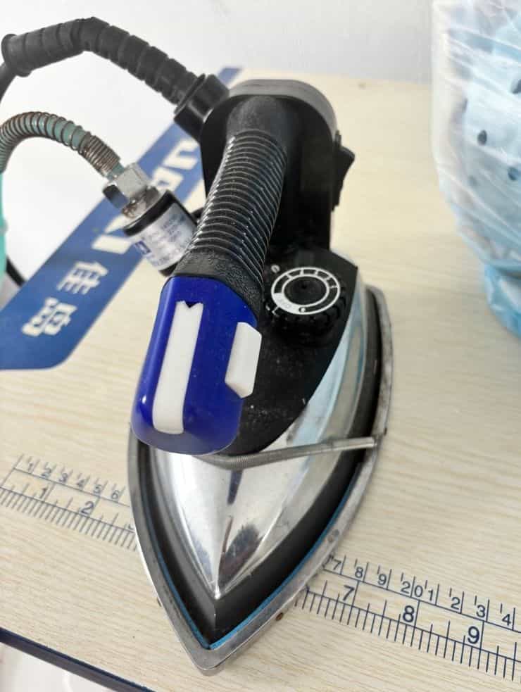Industrial Steam Iron